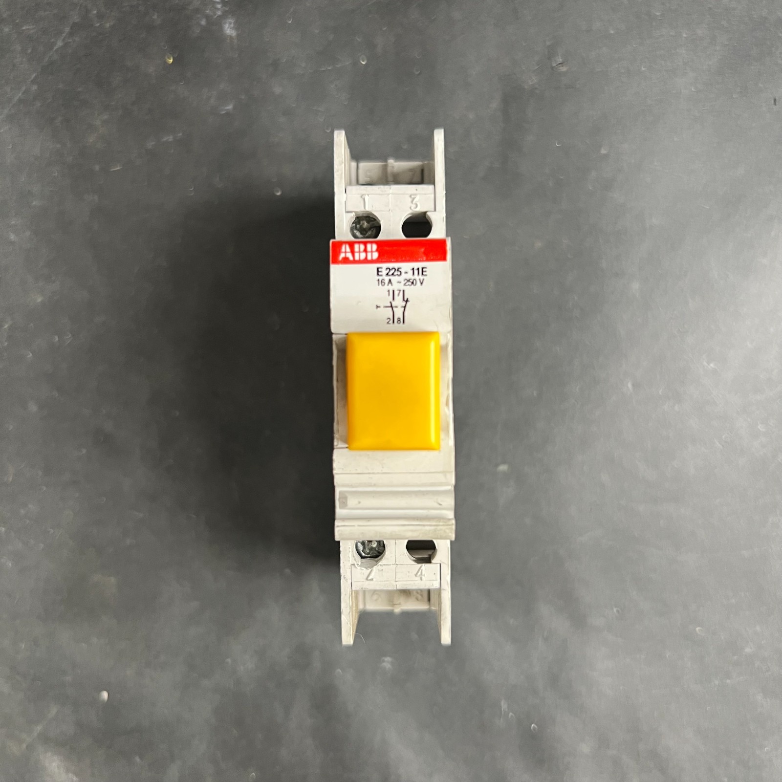 Used ABB E225-11E CIRCUIT BREAKER ($28 OBO)