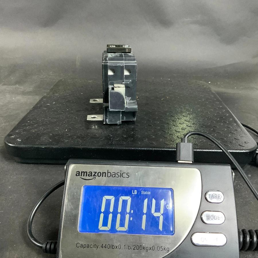 SIEMENS EQ8682 CIRCUIT BREAKER ($50 OBO)