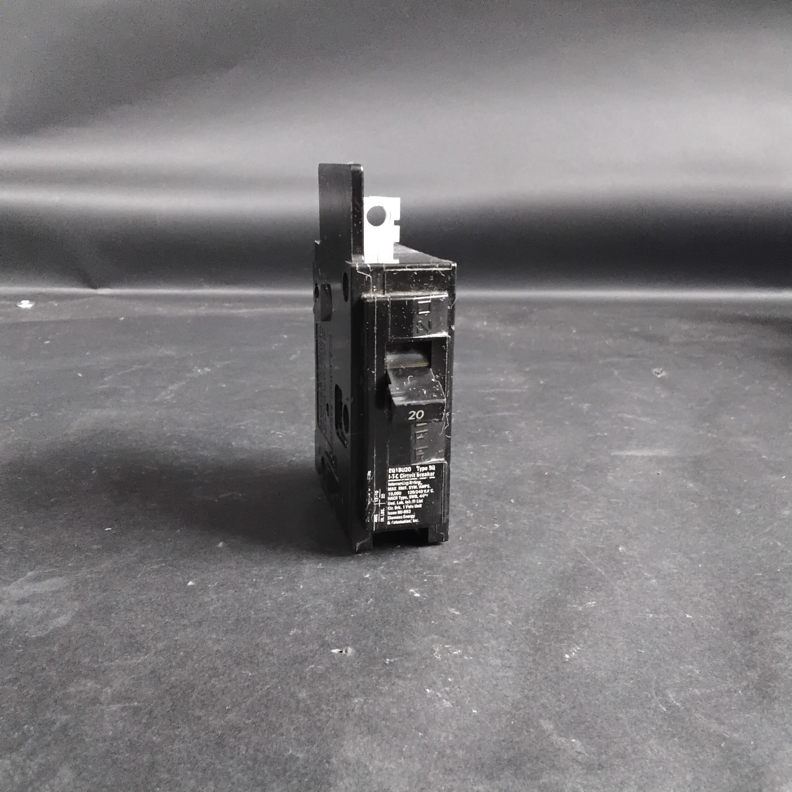 Used SIEMENS BQ1B020-U CIRCUIT BREAKER ($17 OBO)
