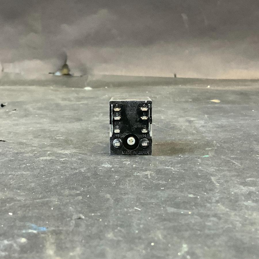 Used OMRON-MY2Z RELAY ($7 OBO)