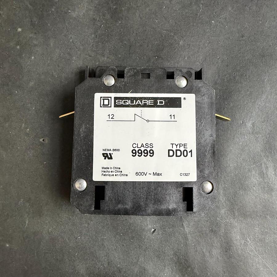 SQUARE D 9999D01 AUXILIARY CONTACT ($25 OBO)