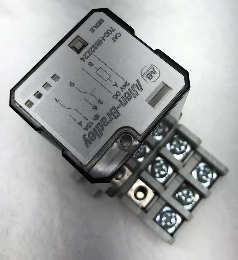Used ALLEN BRADLEY 700-N400A1 SERIES C CONTROL RELAY ($25 OBO)