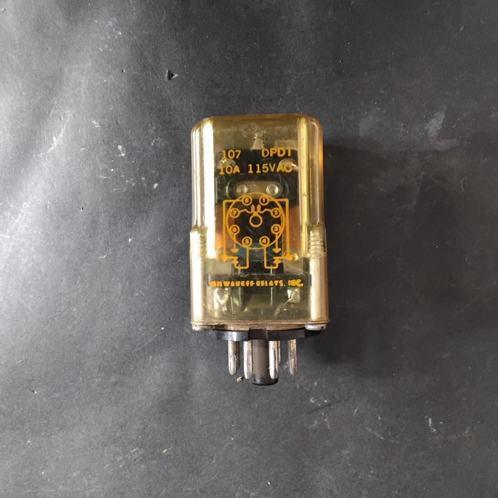 Used MILWAUKEE RELAYS 107 DPDT PLUG-IN RELAY ($7 OBO)