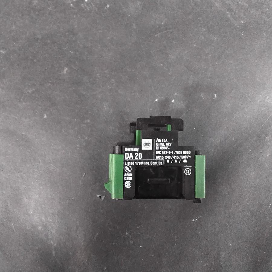 Used TELEMECANIQUE DA20 CONTACT BLOCK ($16 OBO)