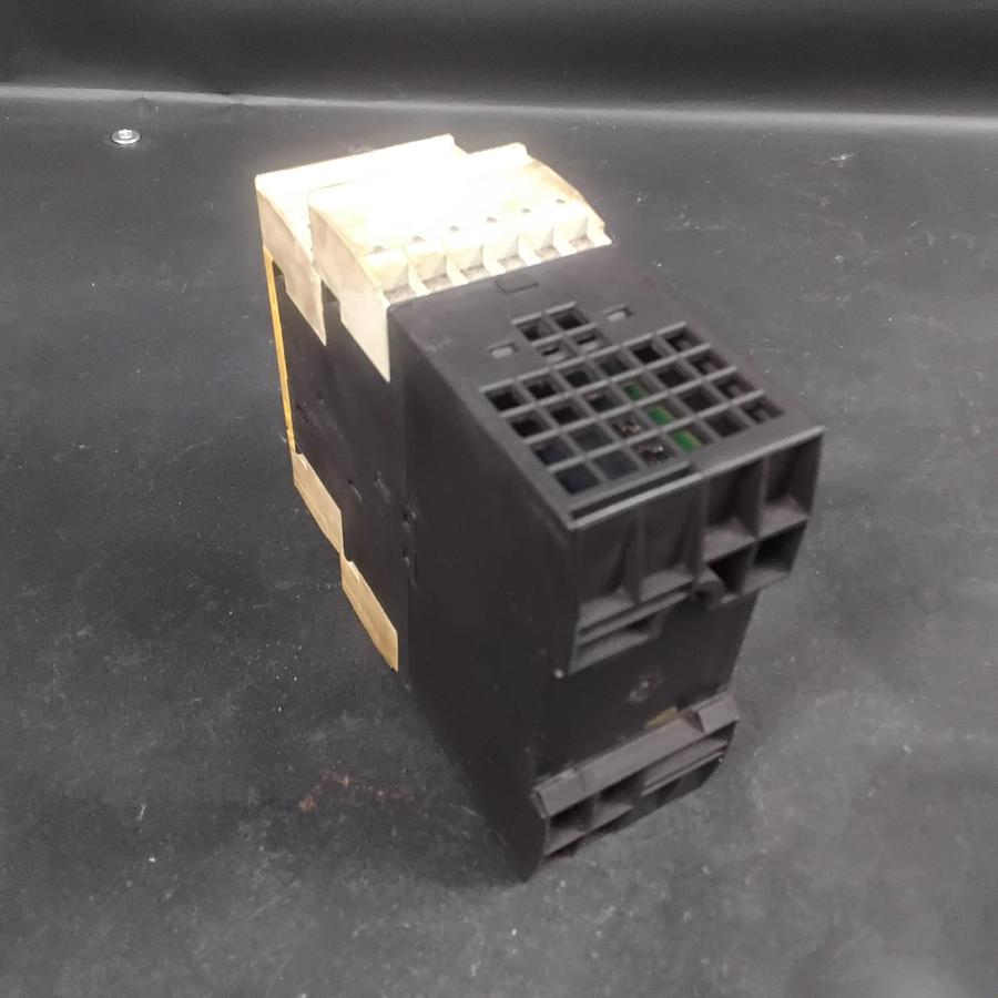 Used SIEMENS SIRIUS 3TK2825-2BB40 SAFETY RELAY ($40 OBO)