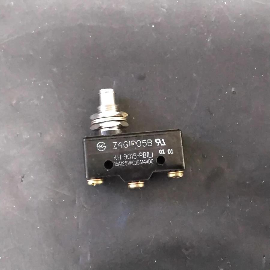 Used KOINO  KH-9015-PBL MICRO SWITCH ($9.50 OBO)