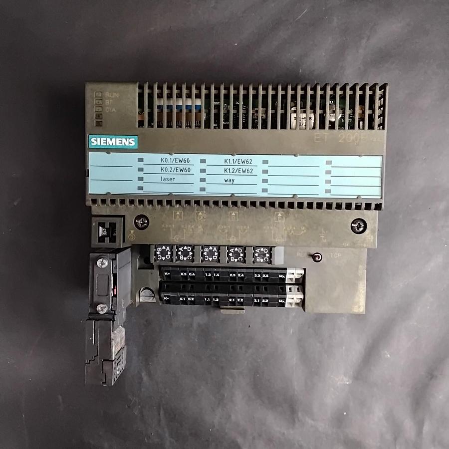Used SIEMENS ET200B-4AI CONTROLLER MODULE ($50 OBO)