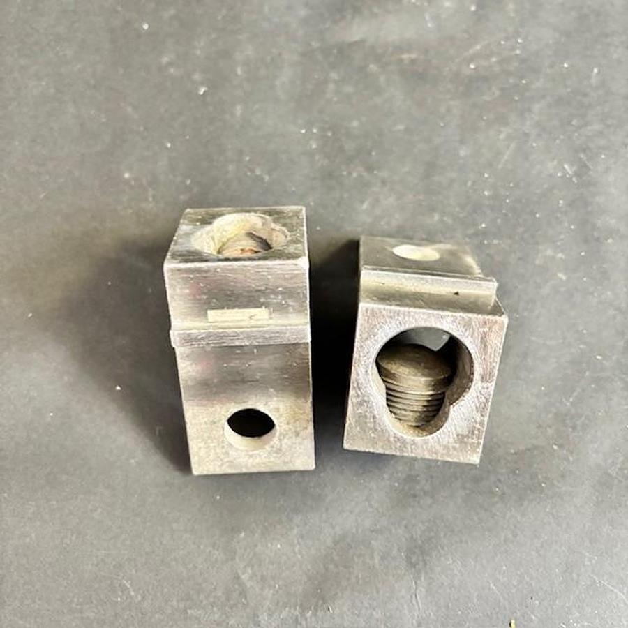 Used GENERAL ELECTRIC GE-625-4 SCREW LUGS 2PCS