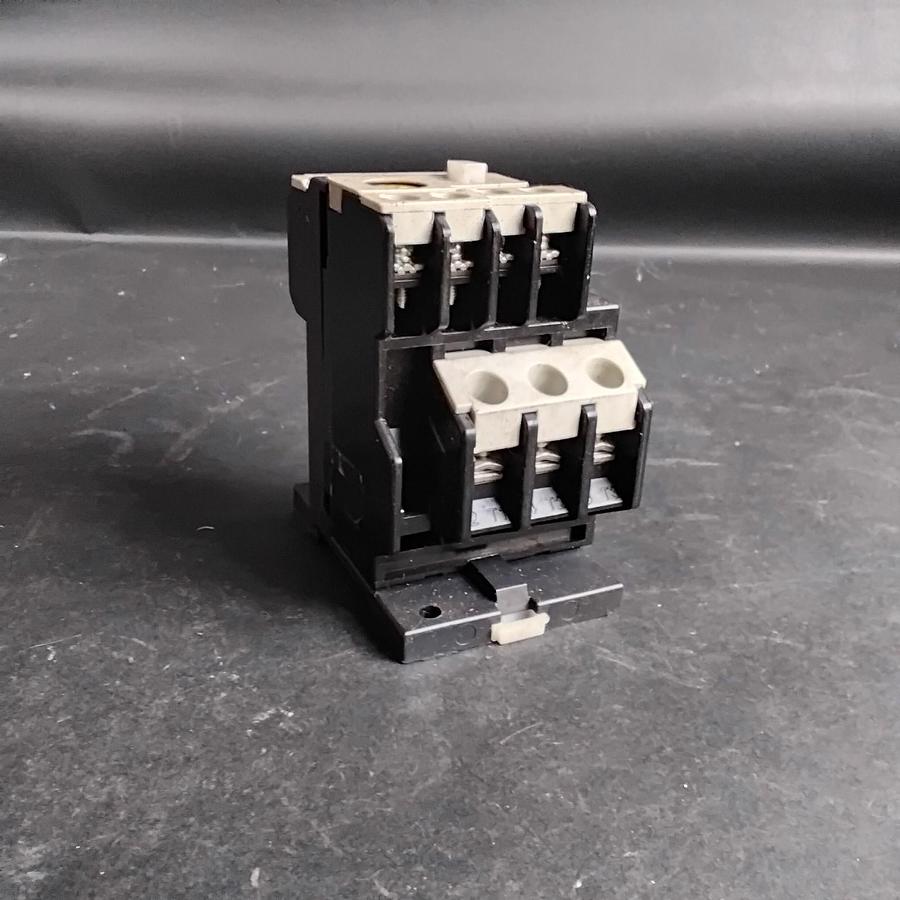 Used FUJI ELECTRIC TK-E02 OVERLOAD RELAY ($30 OBO)