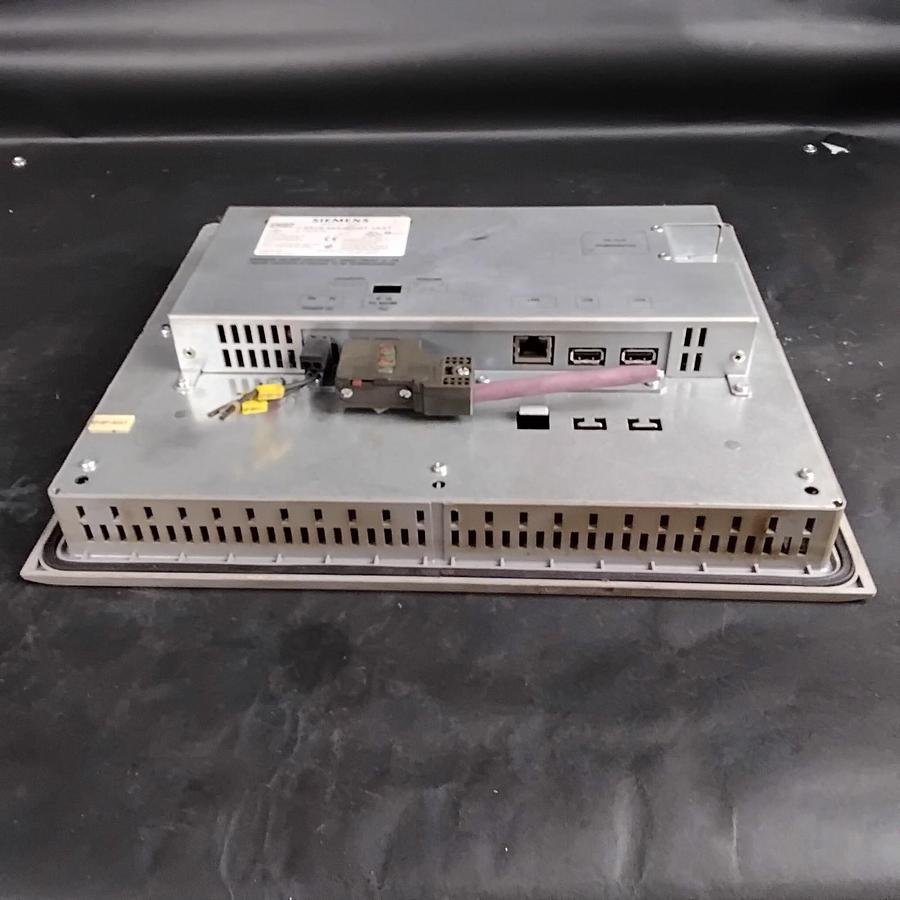 Used SIEMENS 6AV6 643-0CD01-1AX1 OPERATOR INTERFACE ($275 OBO)