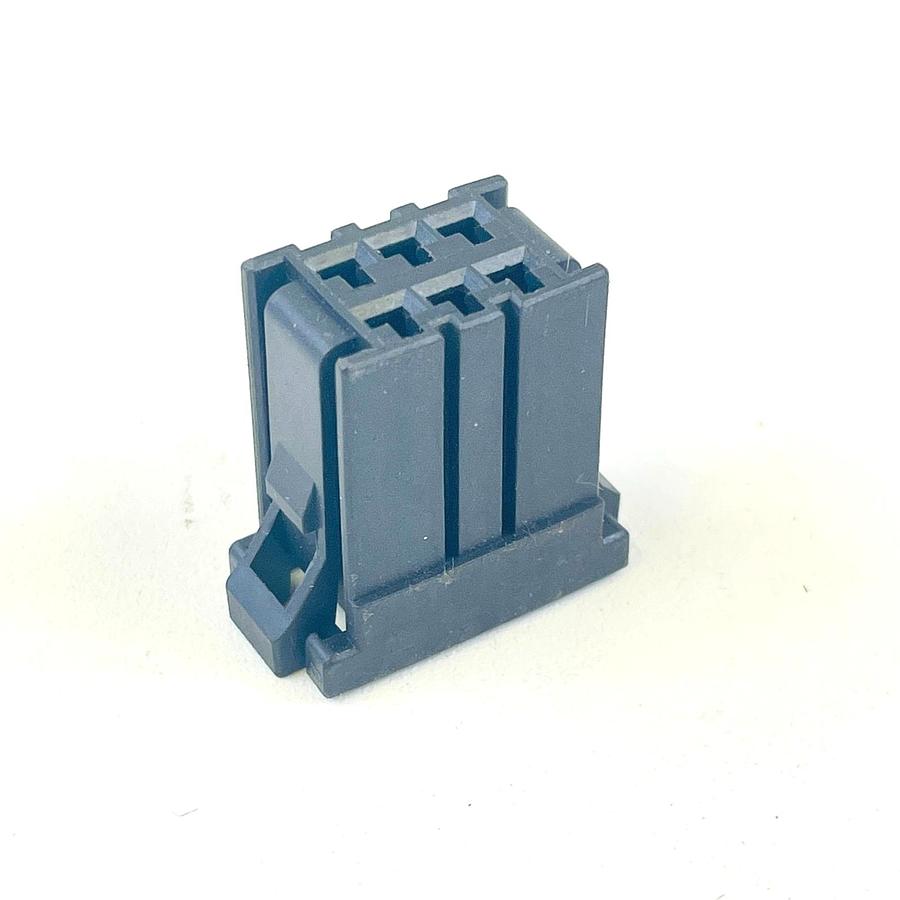 Used TE CONNECTIVITY AMP 178289-3 D-3 6-POS DUAL-ROW RECEPTACLE HOUSING