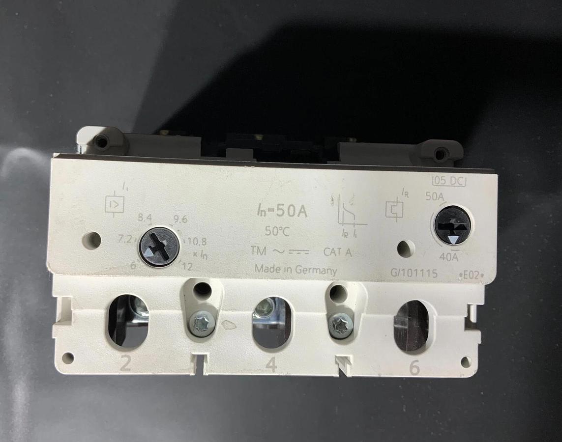 Used SIEMENS 3VL9205-7DC30 ($149.99 OBO)