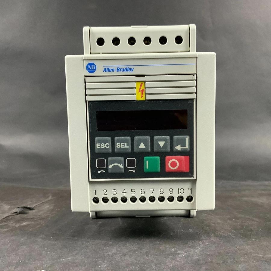 ALLEN BRADLEY 160-BA04NPS1 VARIABLE SPEED DRIVE ($45 OBO)