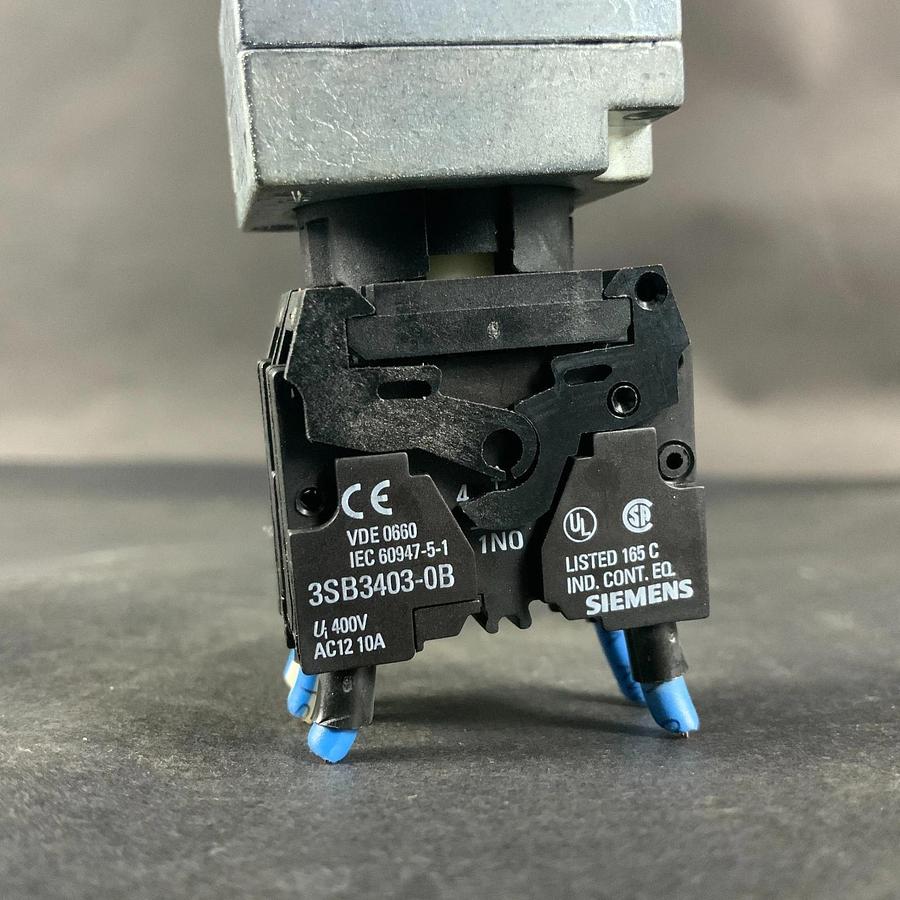 Used SIEMENS 3SB3 GRAY PUSH BUTTON ($30 OBO)