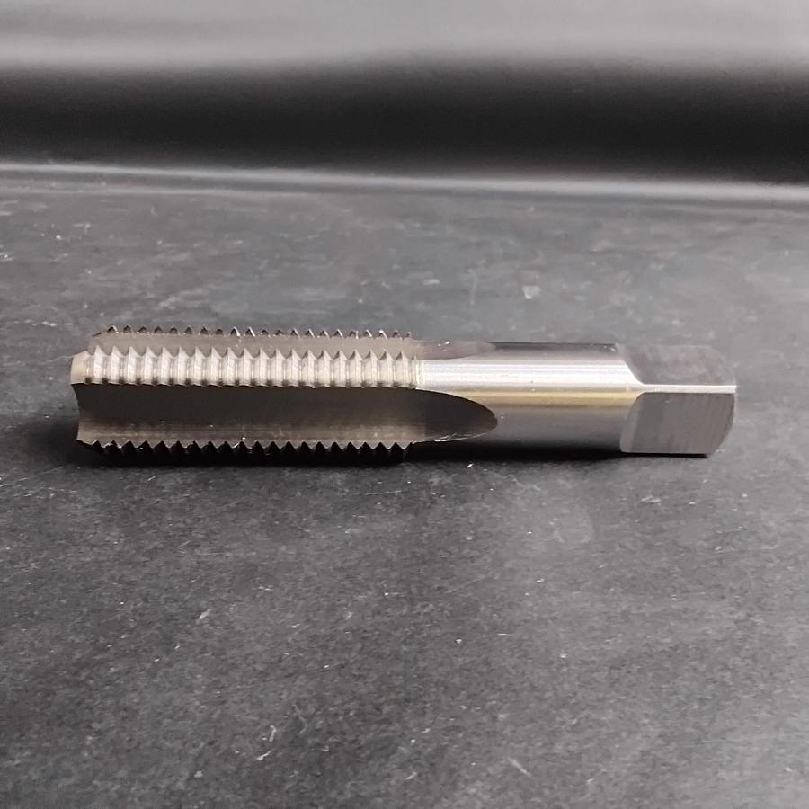 Used UNBRANDED M27X3 HSS HAND TAPS ($20 OBO)