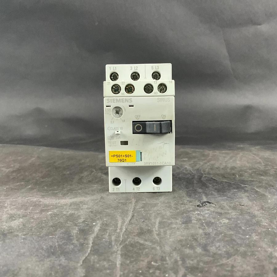Used SIEMENS 3RV1011-1CA10 CIRCUIT BREAKER ($15 OBO)