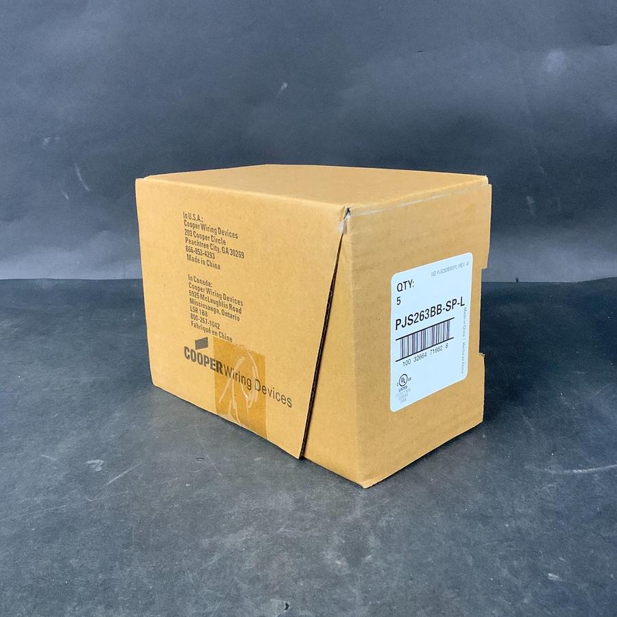 COOPER WIRING DEVICE PJS263BB-SP-L WALLPLATE - BOX OF 5 ($20 OBO)