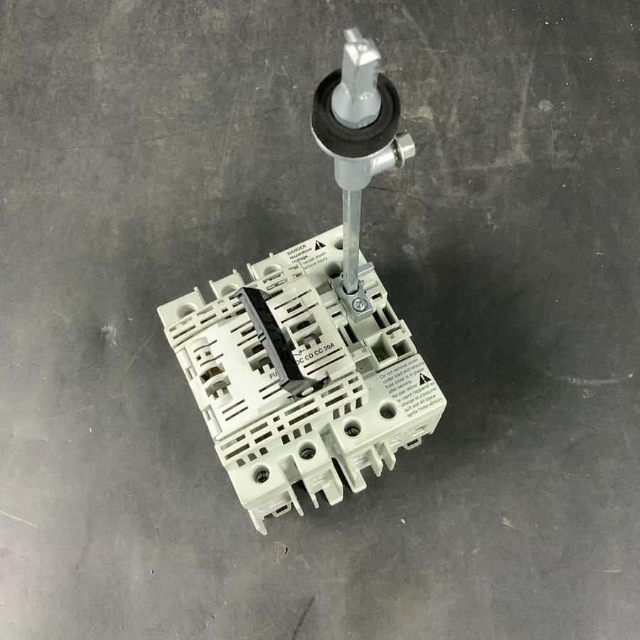 Used FERRAZ SHAWMUT FBCC30CDT FUSIBLE DISCONNECT SWITCH ($50 OBO)