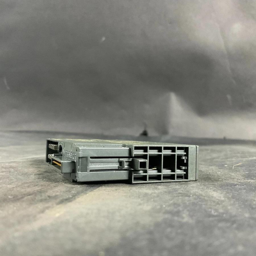 Used SIEMENS 6ES7 132-4BD00-0AA0 SIMATIC S7 OUTPUT MODULE ($10 OBO)