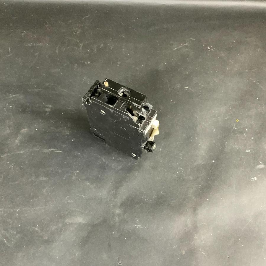 Used MURRAY MP130GF CIRCUIT BREAKER ($6 OBO)