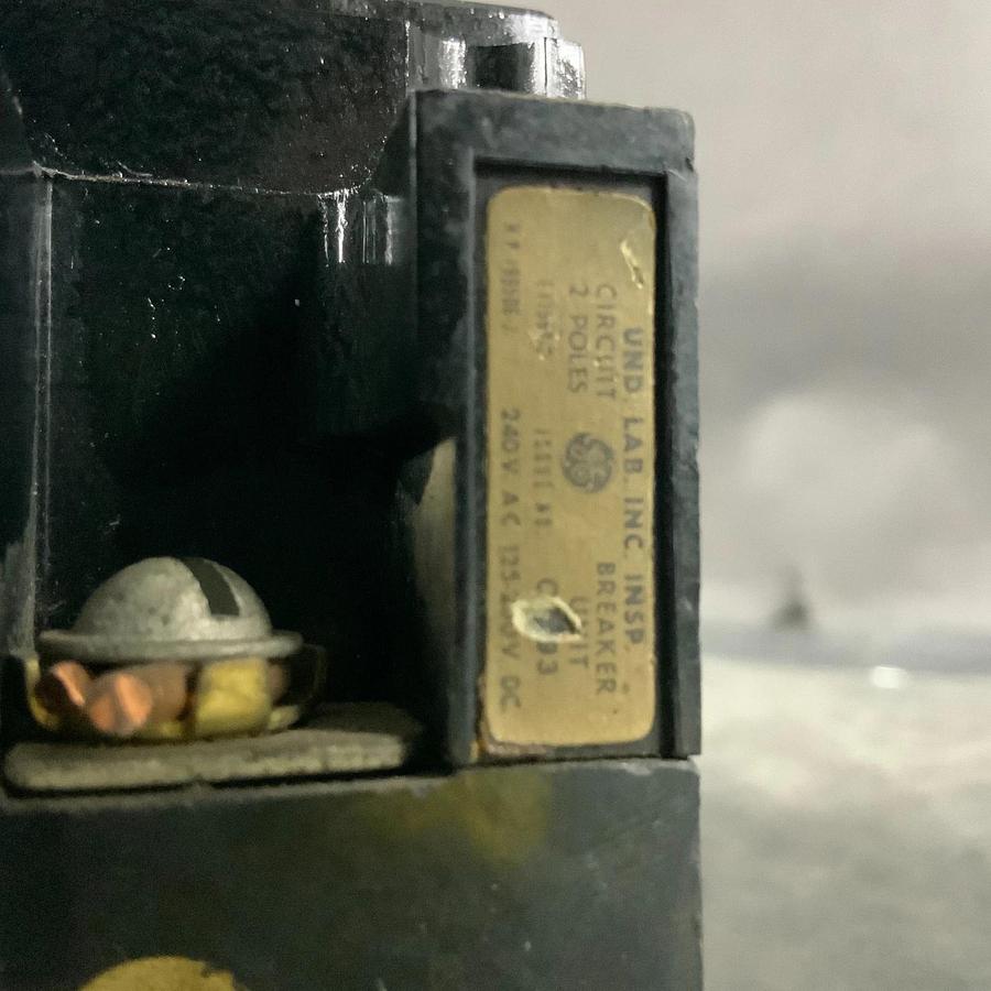 Used GENERAL ELECTRIC TE22020 CIRCUIT BREAKER ($20 OBO)