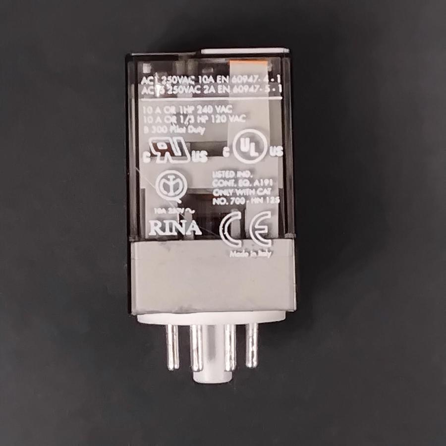 Used ALLEN BRADLEY 700-HA32A24 SERIES D ($ 7 OBO)