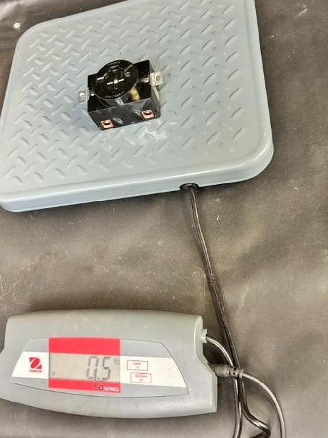 Used HUBBELL HBL20403 LOCKING RECEPTACLE