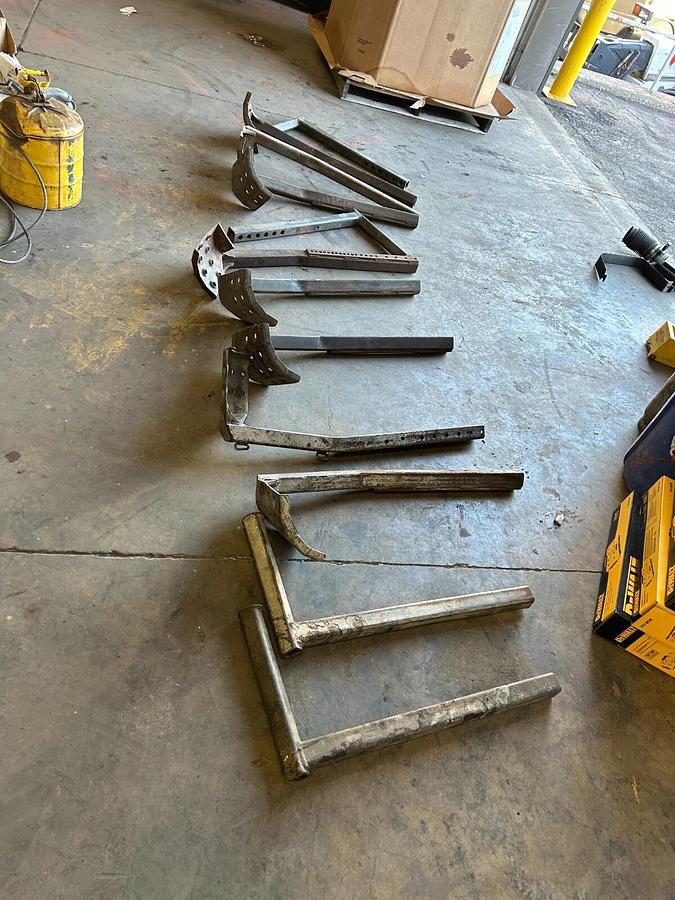 Used VULCAN STYLE FLAT BED SCOOPS