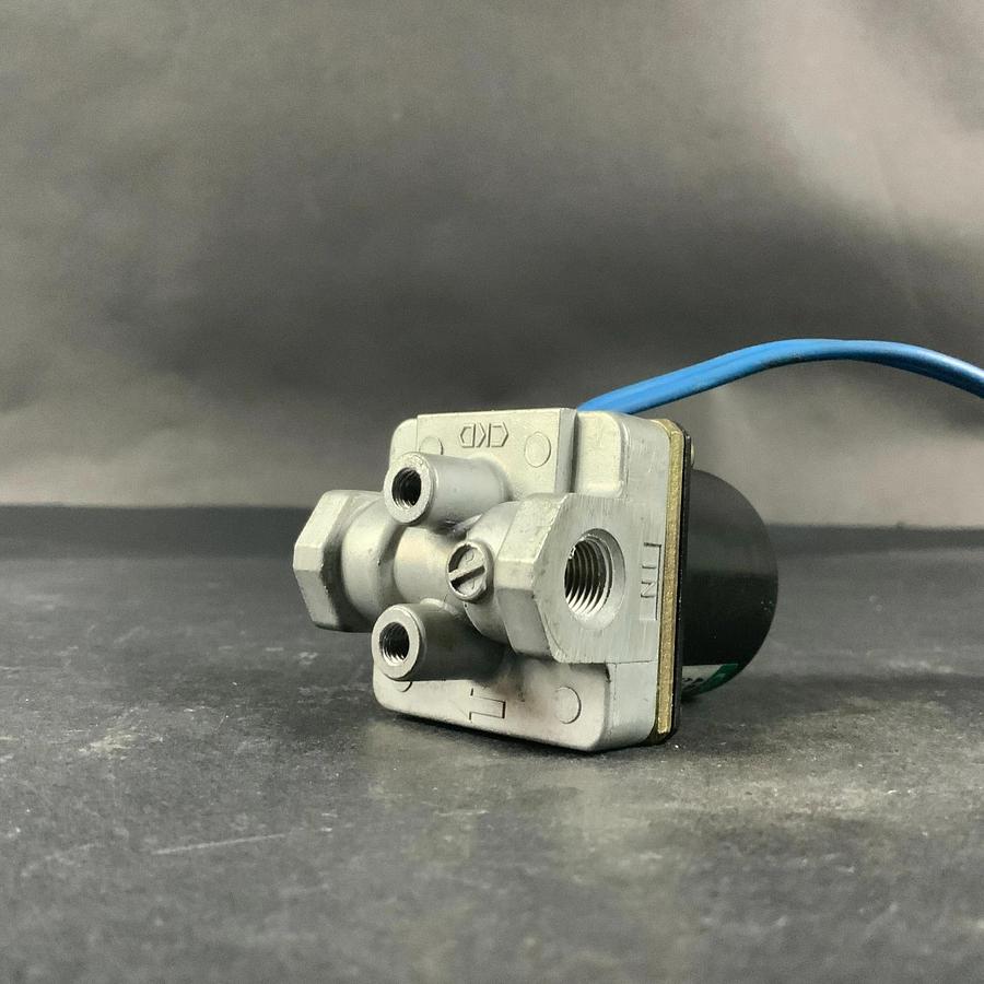 Used CKD CORP. AB21-01-02 VALVE ($35 OBO)