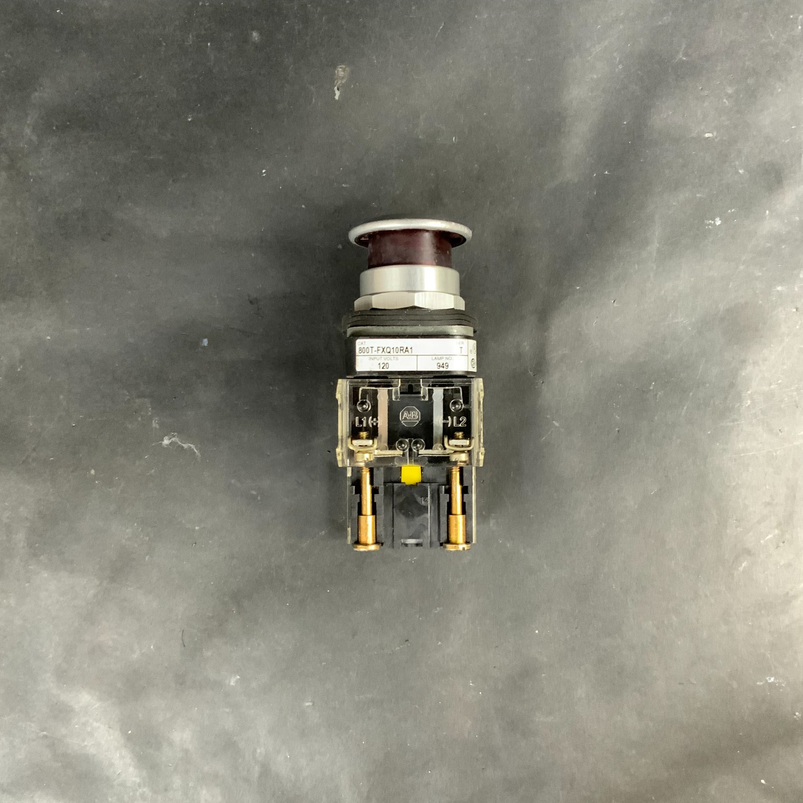 Used ALLEN BRADLEY 800T-FXQ10RA1 SER.T RED PUSHBUTTON ($80 OBO)
