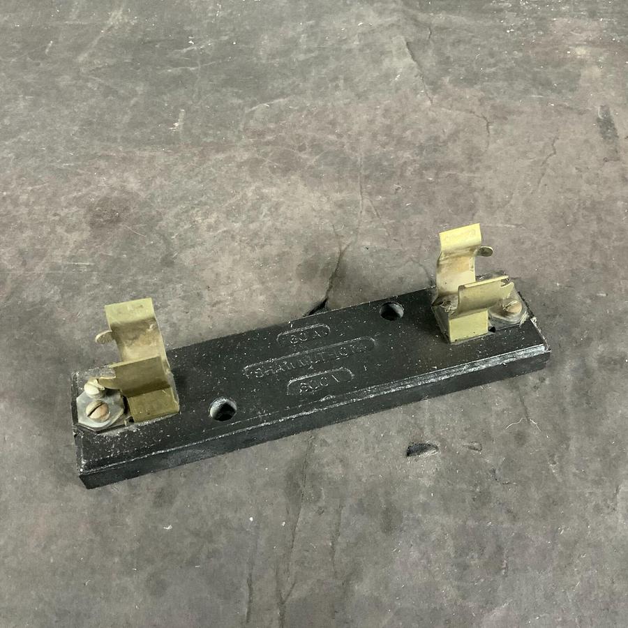 Used FERRAZ SHAWMUT 1074 FUSE HOLDER ($10 OBO)