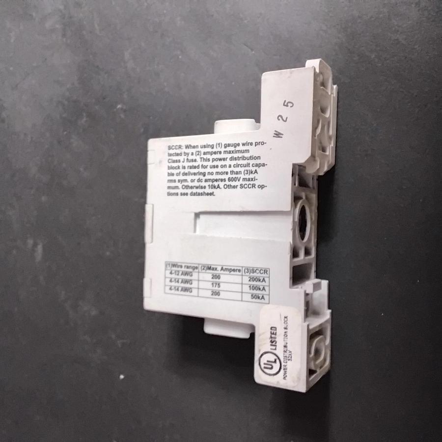 Used EDISON EDPB104-CU7 POWER DISTRIBUTION BLOCK ($30 OBO)