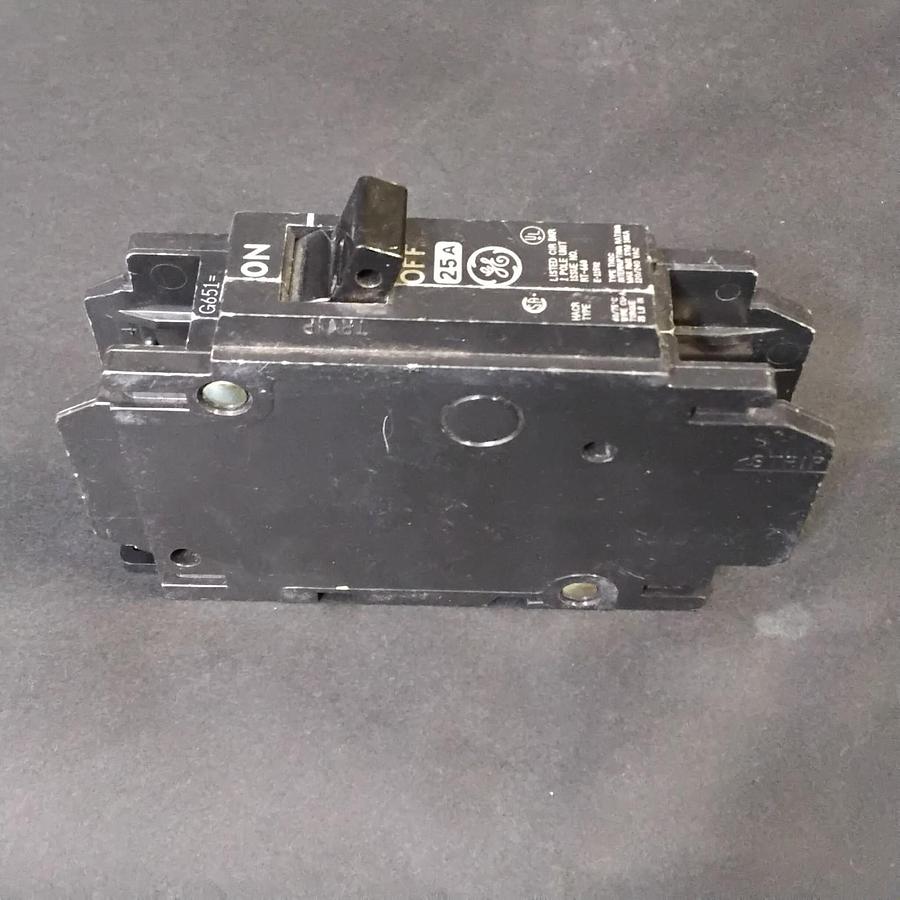 Used GENERAL ELECTRIC THQB1120 CIRCUIT BREAKER ($7 OBO)