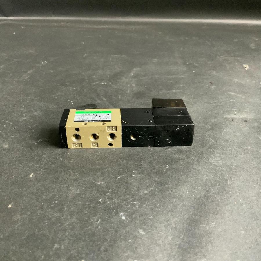 Used CKD 4KA110-C3 PNEUMATIC VALVE ($40 OBO)