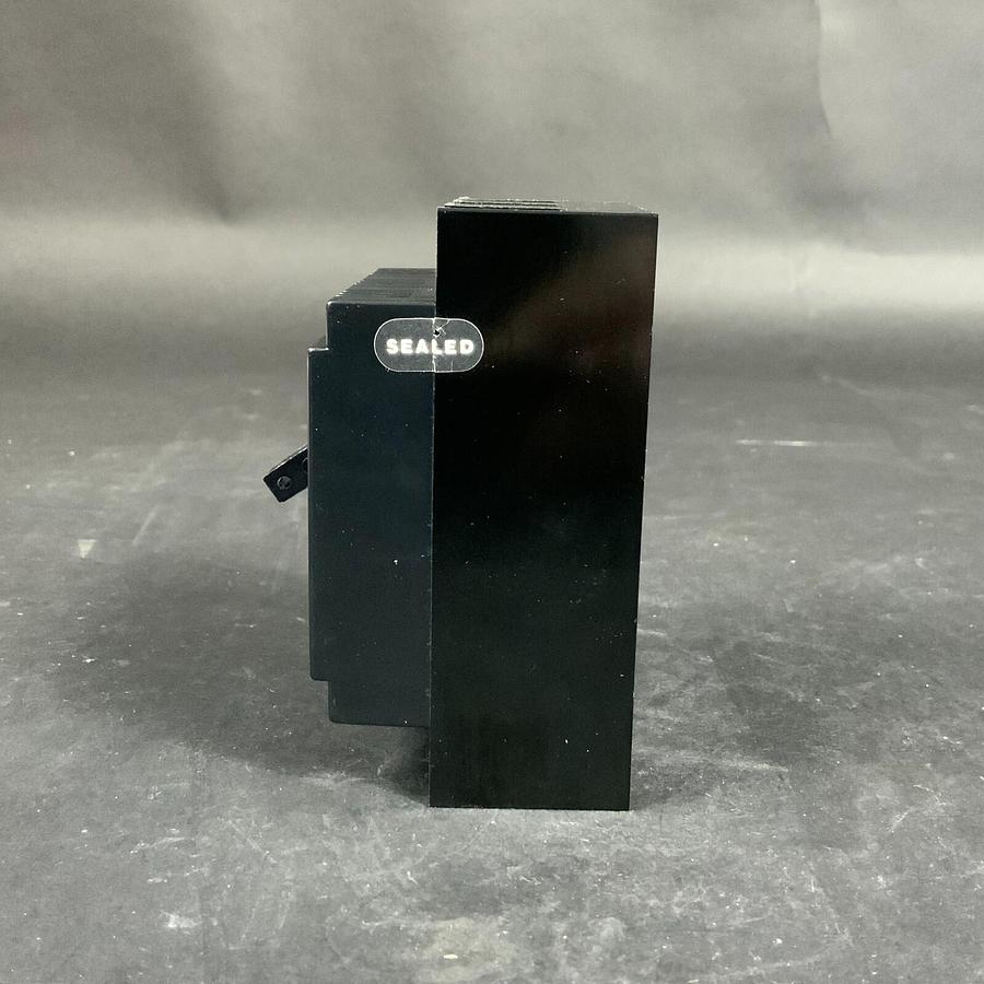 TERASAKI XE30NS CIRCUIT BREAKER -NEW IN BOX ($22.50 OBO)