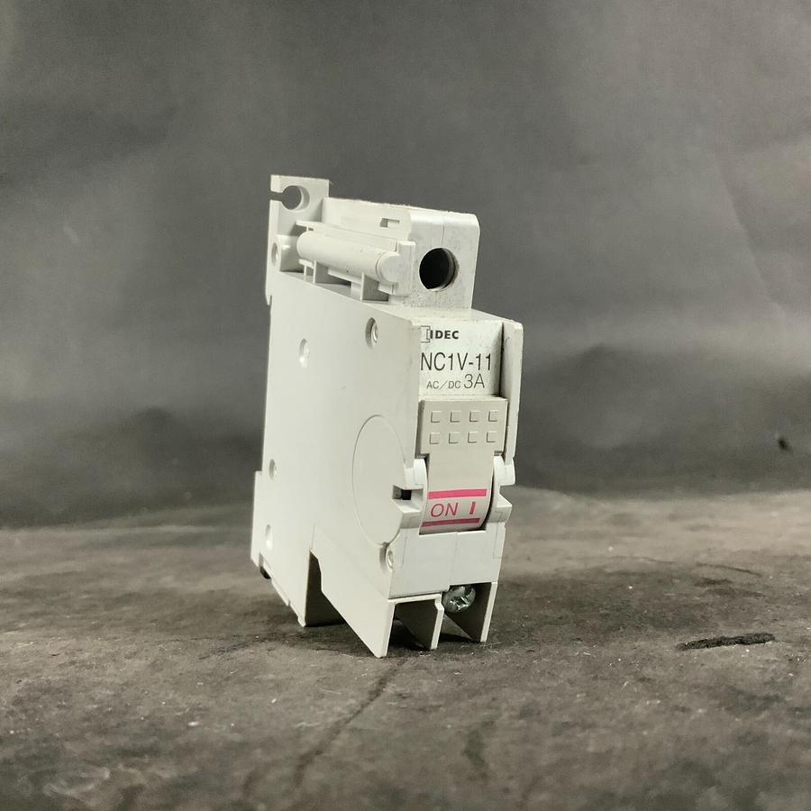 Used IDEC NC1V-11 3A CIRCUIT BREAKER ($20 OBO)