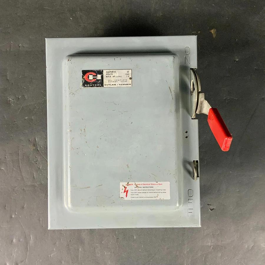 Used CUTLER HAMMER DH321N HEAVY DUTY SAFETY SWITCH ($60 OBO)