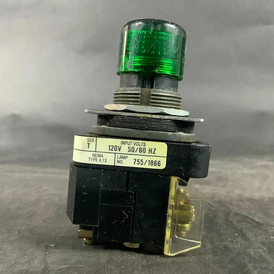 Used ALLEN BRADLEY 800T-PA16 GREEN PUSH BUTTON ($30 OBO)