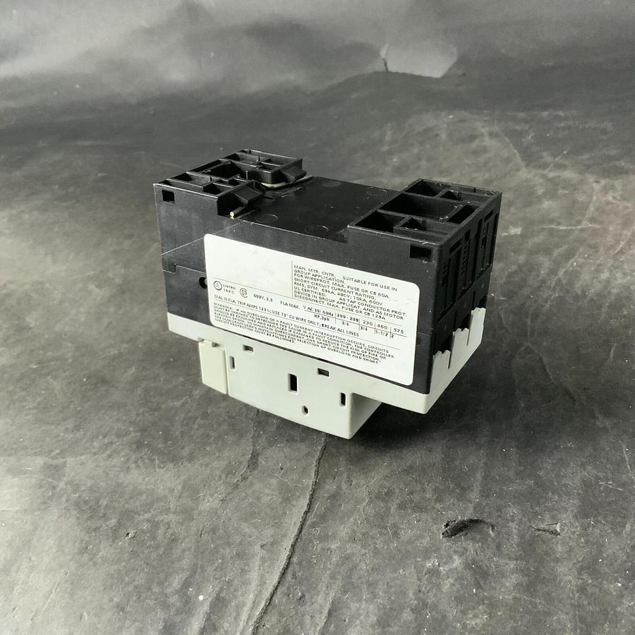 Used SIEMENS 3RV1011-1CA10 CIRCUIT BREAKER ($15 OBO)