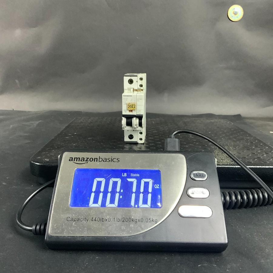 Used SIEMENS 5SY61MCB C4 CIRCUIT BREAKER W/ AS AUX SWITCH ($12 OBO)