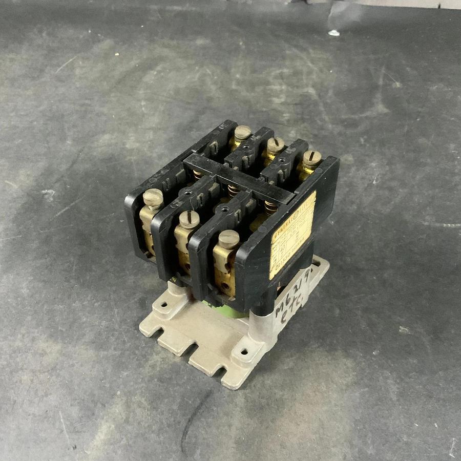 Used GENERAL ELECTRIC CR153DB-052ABA CONTACTOR ($40 OBO)