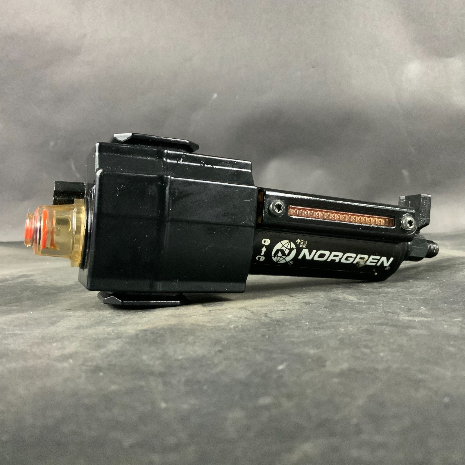 Used NORGREN L73M-4AP-QDN PNEUMATIC LUBRICATOR ($35 OBO)
