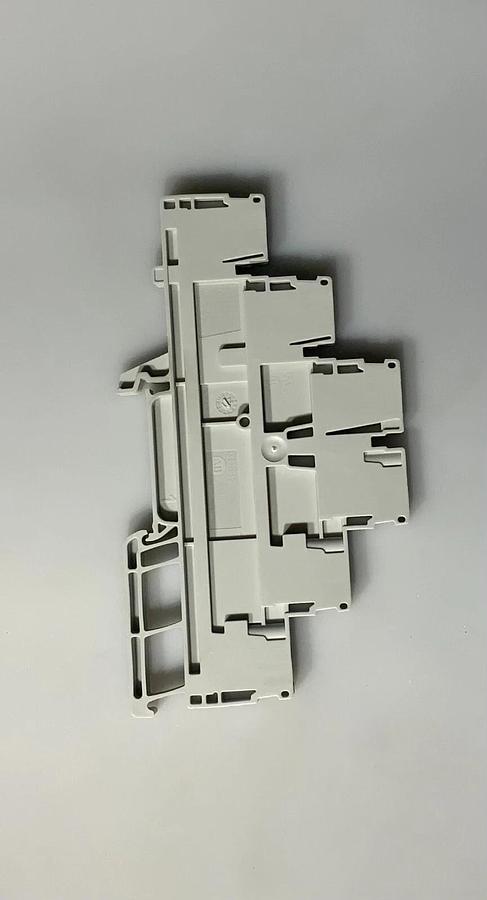 Used ALLEN BRADLEY 1492-PT3 - BOX OF 50 ($199.99/EA BOX OBO)