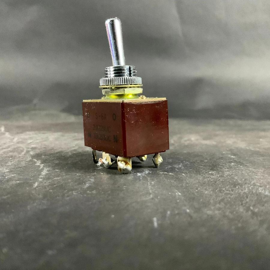 NIHON KAIHEKI S-6A TOGGLE SWITCH ($10 OBO)