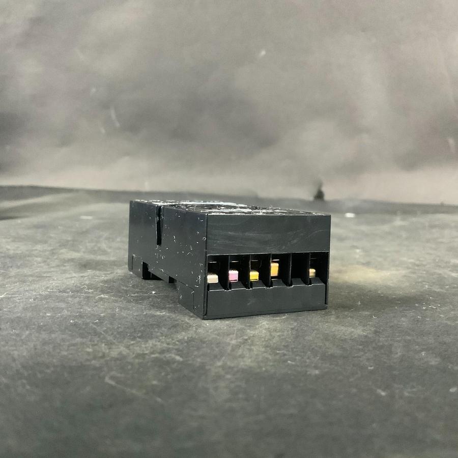 Used ELESTA ZKM118 RELAY BASE ($12 OBO)
