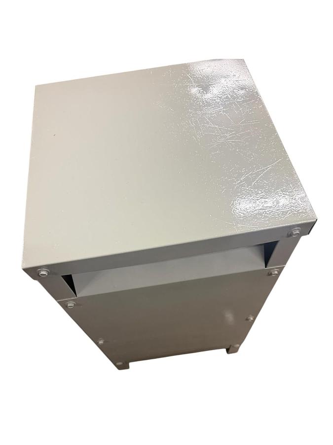 Used SOLA ELECTRIC 4HD-QT-220 TRANSFORMER ($290 OBO)