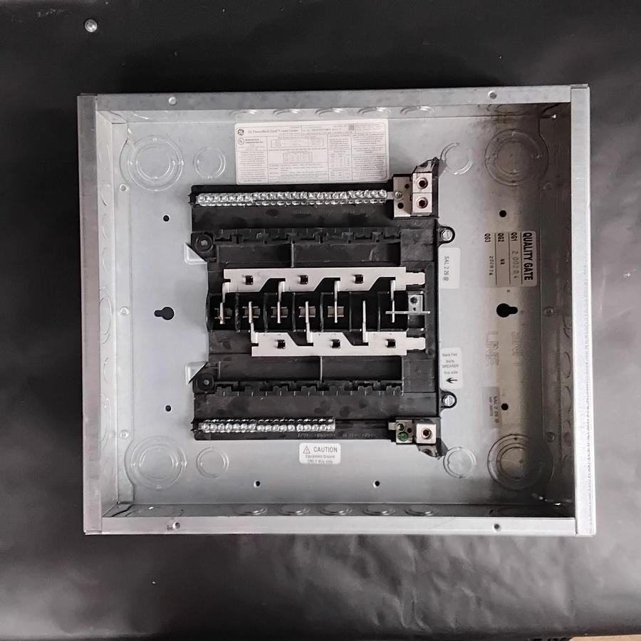 Used GENERAL ELECTRIC TM1210CCUBK1 MAIN CIRCUIT BREAKER INDOOR LOAD CENTER ($60 OBO)