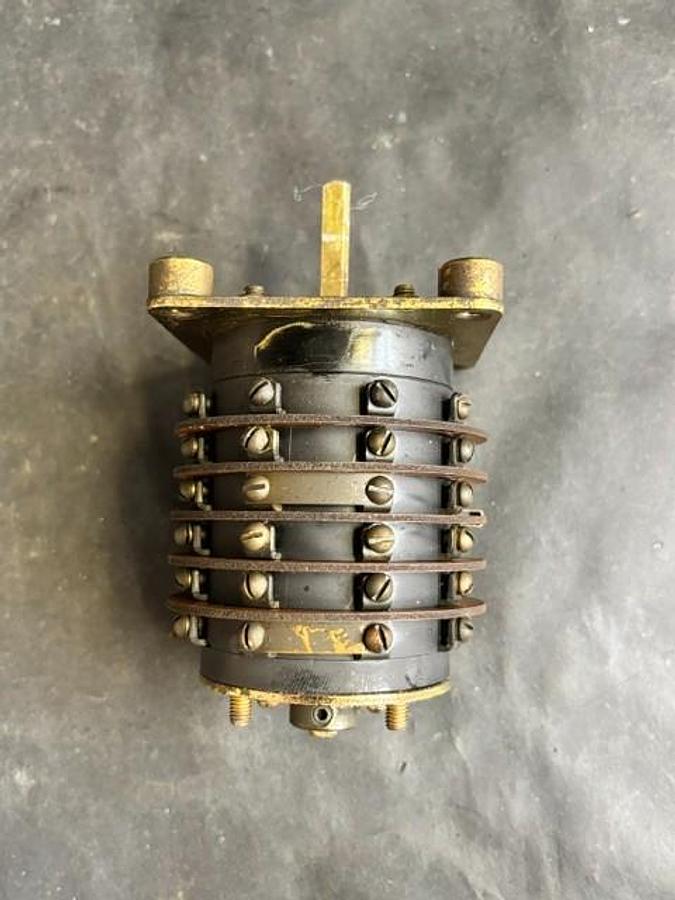 Used ELECTRO SWITCH ROTARY POWER SWITCH