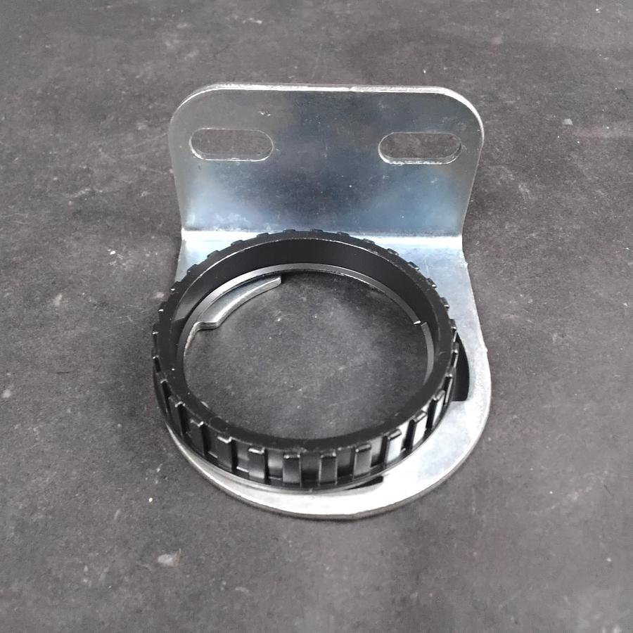 Used SPEEDAIRE 4ZK57 MOUNTING BRACKET ($8 OBO)