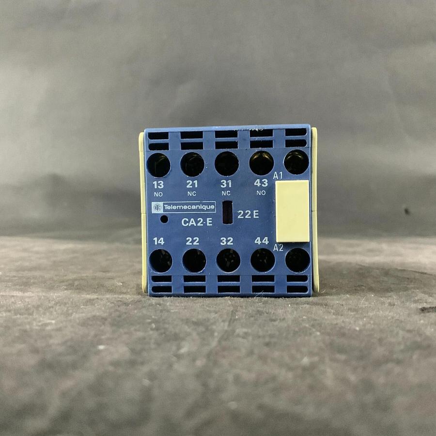 Used TELEMECANIQUE CA2-EN 122 CONTROL RELAY ($30 OBO)
